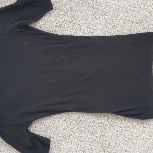 Black 3/4 sleeve v neck - Picture 2 of 2